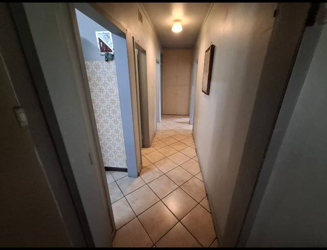 4 BEDROOM HOUSE FOR SALE IN VANDERBIJLPARK CW 5